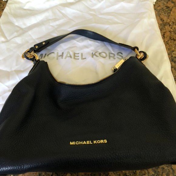 Michael Kors Purse - Picture 1 of 2